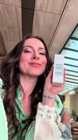 No es magia, es ciencia 🤍 Con @Eau Thermale Avène Retrinal, luce #7AñosMenos. ✨⏳