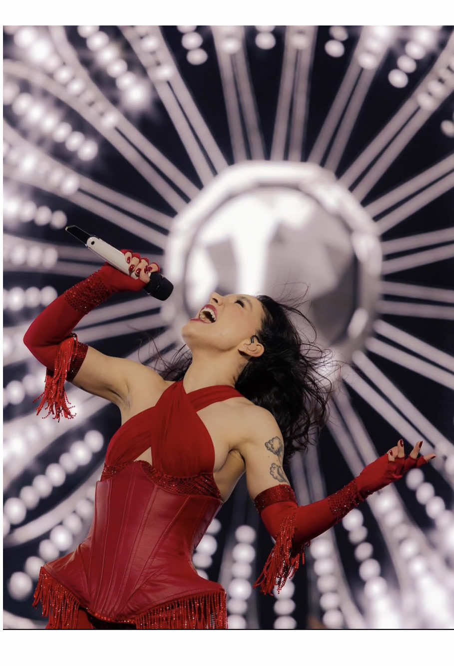 PRISCILLA cantando “Sobrevivi” ao vivo no The Town. 😮‍💨❤️‍🔥 . . . . . . . . . . . . . . . . . . . . #PRISCILLAnoTheTown #viral #PRISCILLA #priscillaalcantara #qgpriscilla 