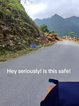 Ha giang loop be like! 😳🙏#vietnam #travel @Ha Giang Motorventures 