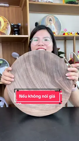 Trả lời @Cảnh Dương Thớt gỗ nghiến, xịn xò cao cấp, băm chặt xương thoải mái, có quai cầm chắc chắn, bề mặt đã nhẵn nhụi #hangxinhtuoi #thotnghien 