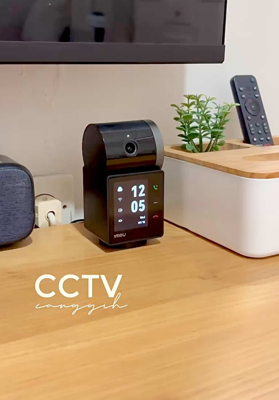 Makin kesini CCTV makin canggih 😍🥰 Yang aku punya ini udah bisa video call dongs.. Kereen banget!! Cocok buat yang punya anak kecil dirumah, ada crying detection juga jadi cocok juga buat yang punga baby 👶🏻🍼 . Nah kalo outdoor aku pilih yang punya 2 camera, jadii bisa sorot ke area pintu teras dan juga jalanan. Manteep kan jangkauan areanya jadi bisa lebih luas hanya dengan 1 CCTV 😍🥰 . CCTV by @IMOU Official Store ✨ . . #IMOU #IMOUCCTV #cctv #cctvcanggih #cctvoutdoor        
