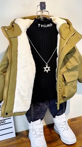 Áo khoác gió lót lông siêu ấm  #xuhuong #xuhuongtiktok #beyeu #aokhoacgiochobe #aokhoacgio 