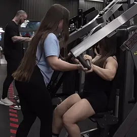 essas duas juntas são monstros!!🗣️🤯 #sophiabianco #amandarodrigues #academia #Fitness #gym | @Sophia Bianco @amandarodriguesb_ 