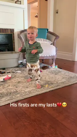 My last baby taking his very first steps…motherhood is so bittersweet🥺 #motherhood #momlife #sahm #MomsofTikTok #momsover30 