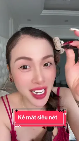 Bút kẻ mắt #makeup #xuhuong #luyenlonglanh #butkemat 