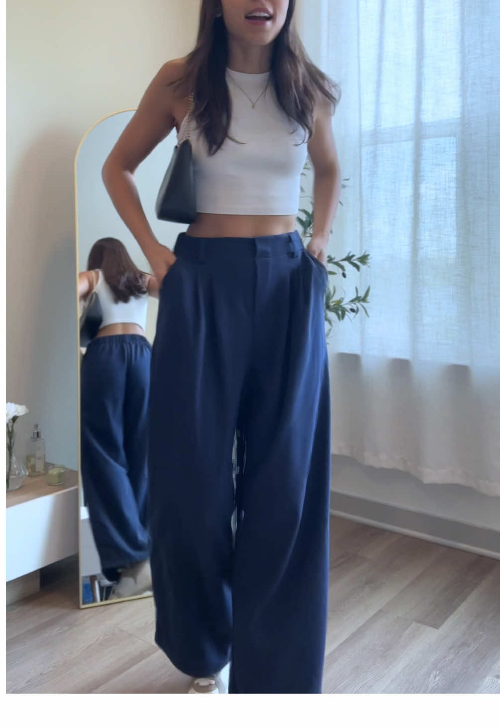 Just the best pants for an unbelievable price 🤯😍 #halara #halarapants #ootdinspo #TikTokMadeMeBuyIt #falloutfitinspo @Halara 