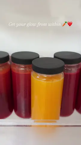 These are so easy for on the go and you get your weeks worth of juicing 🙌🏼#juicing #juicingrecipes #glasscontainer #juicingcup #juicingbottles 