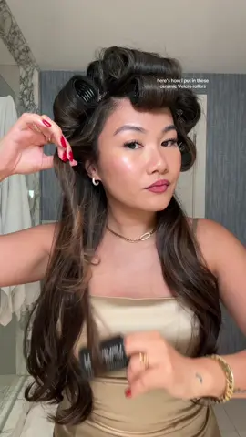 Replying to @Maylea tutorial 🌟 how to put velcro rollers in for long hair! it’s easiest to work from top to bottom in horizontal sections. the duckbill clips are sold separately #hairtutorial #hairinspo #bouncycurls #hairrollers 