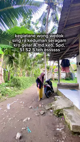 MasyaaAllah sehat selalu badannn Allahumma Aamiin 🤲🏻🥰 yukkk bestiee aku sudah beres2 nihh, di tunggu yaa yg mau datang 😀🤗😎 #fotostudio #selfphotostudio #photostudiomini #studiomurahkuwarasan #selfphotomurah 