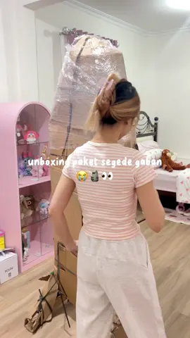 mending cat jd warna pink atau gini aja ya? 👀 saran donk #room #myroom #roomdecor #kamaraesthetic 