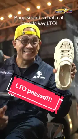 Sakto to ngayong tag-ulan!  Tapos hindi ka pa masisita sa checkpoint dahil pasado sa LTO to!  #MotorniJuan  #Baha #LTO #footwear #slippers 
