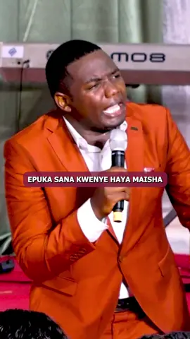 Usiseme hatujakwambia  Wengine mafriji yao yameshakufa Compressor. Matatizo yako mwambie Mungu tu 