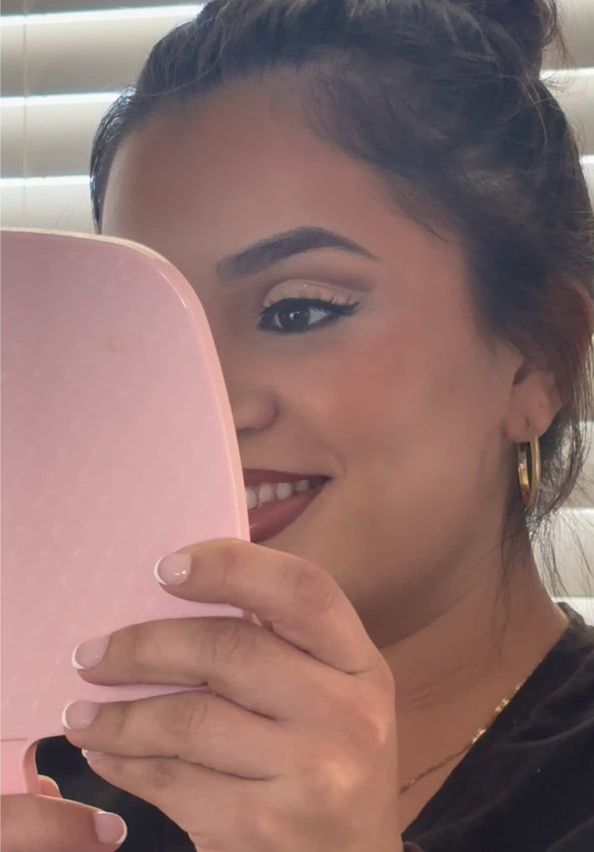 cut creasee 💕🤏🏼❤️  #makeupglam #raleighmakeupartist #mua #makeupbyluzzz #beauty 