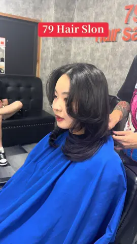 Quay khách cam thường mà xinh bá cháy, xinh hơn cả quay app. Chọn đúng kiểu tóc như thay đầu vậy. Quá xinh luon. 79 Hair Salon đã mở cửa chào đón quý khách rồi ạ 🥰 #79hairsalonosaka #79hairsalonnambaosaka #xuhuong #tócdep 