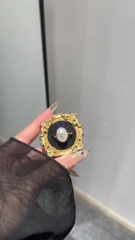 So sparkle ✨🥹💍#fallfreshness #shine #jewelry #s925 #ring #tiktokshoprestock 
