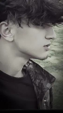 دیوانه شدیے دیدن یار آمده یے..!🖤َْ