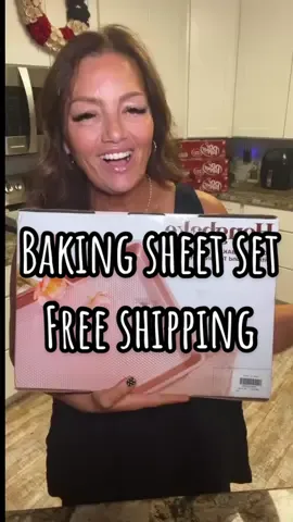 Loving this for a gift idea! 😍 #bakingszn #giftideasforfriends #giftideas #bakingaheets #baking 