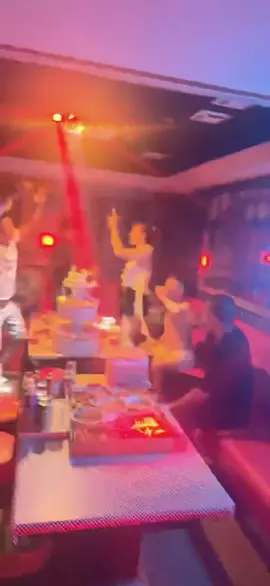 Kẹo Xinh Asian Karaoke 🇹🇼  Tổ chức sinh nhật , hát gia đình ,… mời mọi người tới quán em trải nghiệm nha !!! Địa chỉ và liên hệ e để tiểu sử  trong tường nhà em nha ! #nguoivietnamtaidailoan🇻🇳🇹🇼#duhocsinhdailoan🇻🇳🇹🇼  #keoxinhktv#