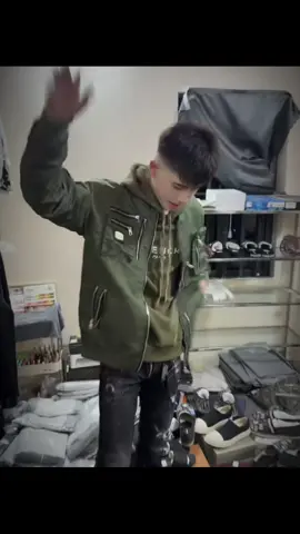 Đếm khóa cũng mệt ae à 😆🔥🛍️ #outfitsBoyphố✈️_Mùađông❄️ #ÁokhoácD2🇨🇦_12khoá #xhtiktok #LâmThànhLuxury🇨🇦 #boypho✈️ 