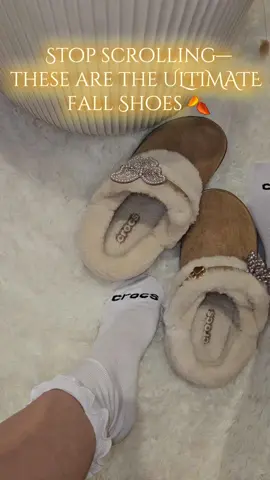 @Crocs  #crocs #crocsunfurgettable #tiktokshopcreatorpicks #newarrivalssurge #crocsgang 