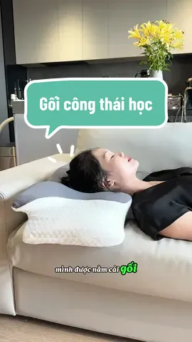 Gối nhìn hơi kì, mà nằm lại ổn ổn #metayreview #goicongthaihoc #goicongthaihocchogiacngungon #goicaosunon 