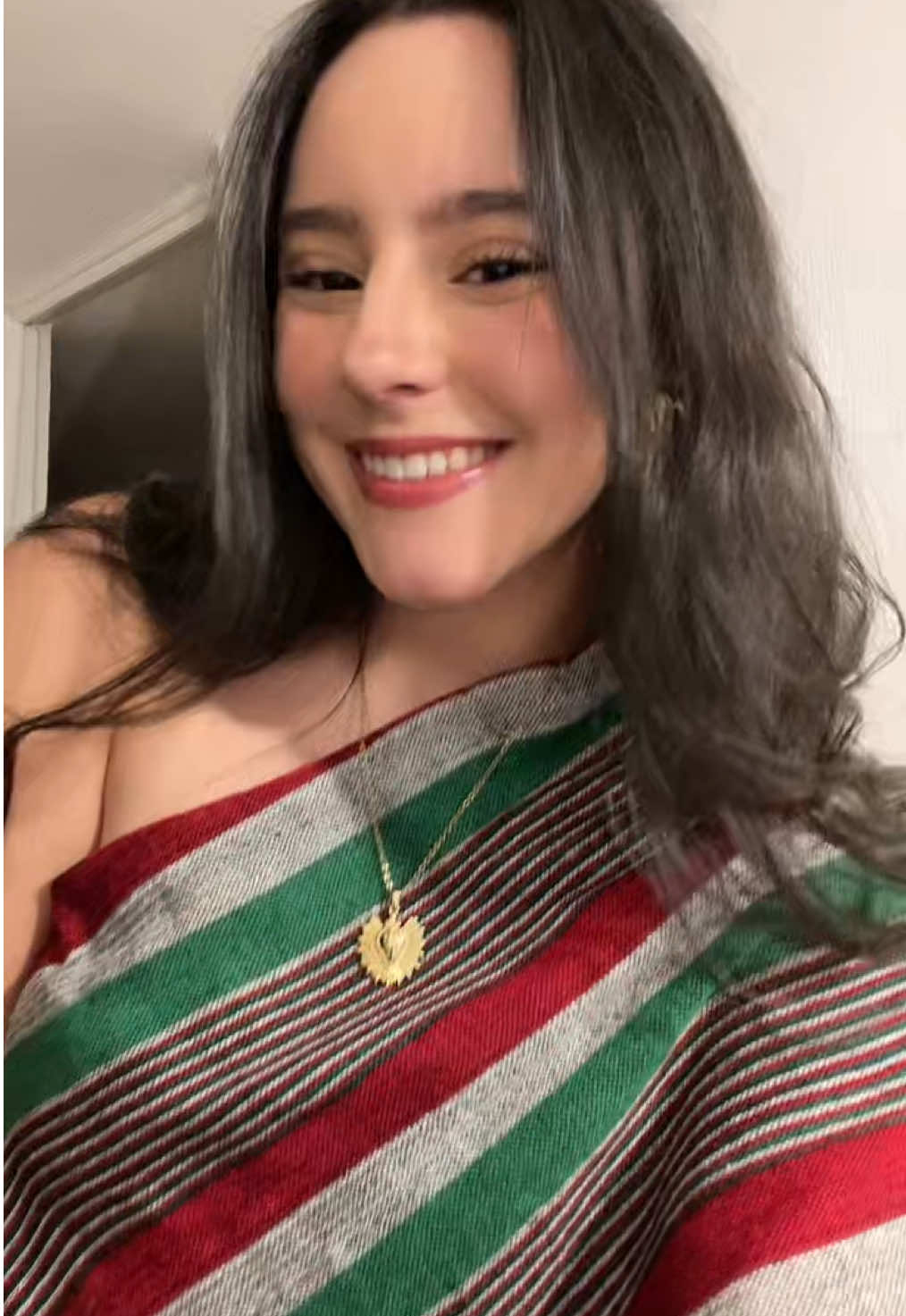 Fit check para comer pozole #mexico🇲🇽 #outfitideas #outfitinspo #15deseptiembre #fyp 