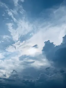 আমরা এম্নিতে কখনো আকাশ দেখি না,আমরা আকাশের দিকে তাকাই মন খারাপ হলে,মন বিষণন হলে আকাশও বিষণন হয়....!🤍#foruyou #vairal #bdtiktokofficial #foruyoupage @TikTok Bangladesh 