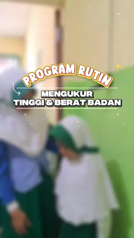 Hari ini petugas UKS MIN Sampang melaksanakan program bulanan: pengukuran tinggi dan berat badan siswa. Kegiatan ini bertujuan untuk memantau pertumbuhan dan perkembangan anak-anak agar selalu sehat dan bugar 💪 Semoga siswa MIN Sampang terus tumbuh menjadi generasi sehat, cerdas, dan berprestasi!