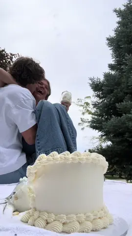 our perfect little gender reveal 🤍🤍🤍 #genderreveal 