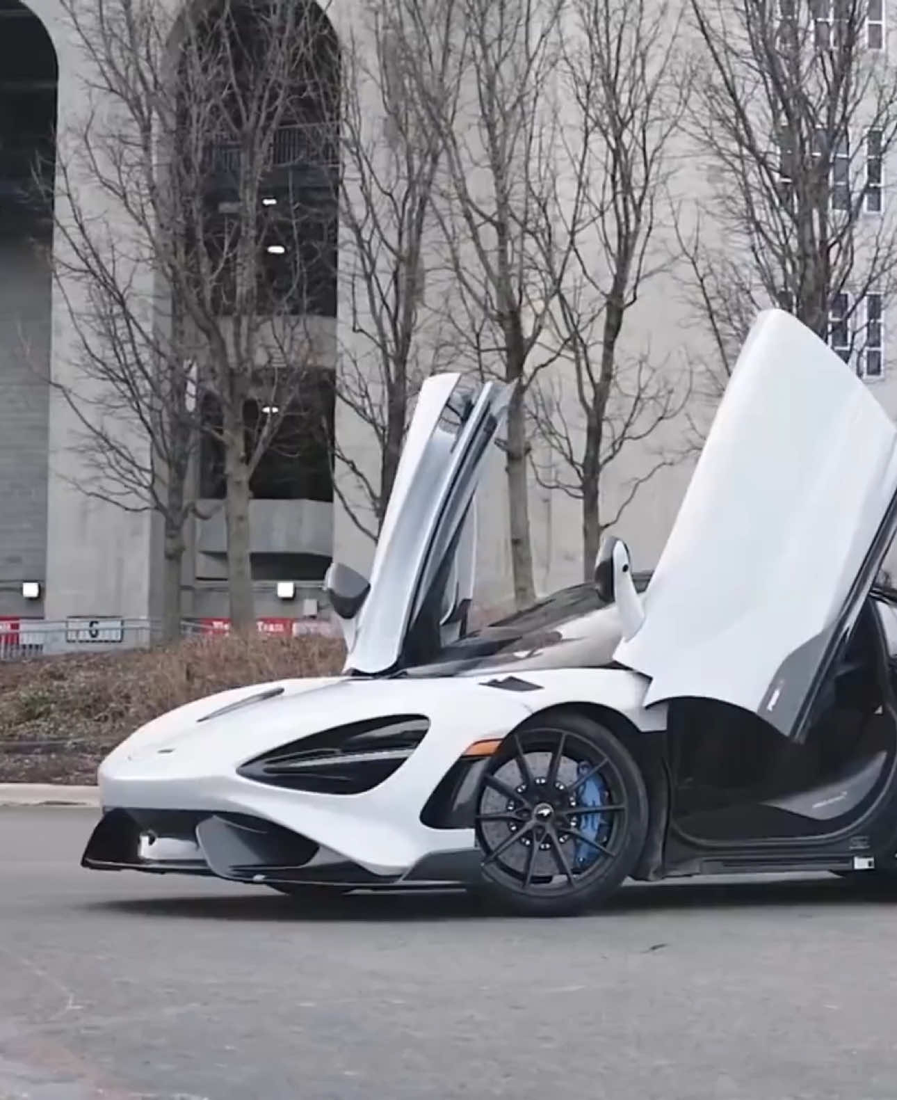 McLaren-765LT #McMillen765LT #McMillen #ykcars #supercar #fyp @haile_sh_vu_tuan 