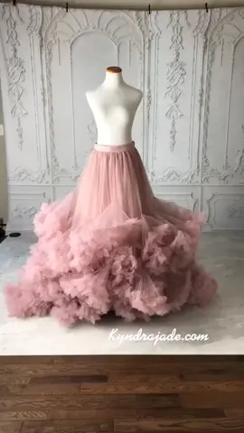 Heaven on earth in the alela skirt. If cotton candy was a skirt style. #kyndrajade #covetfashion #cloud9 #kansascityfashiondesigner 