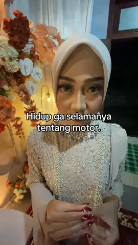 @APRIL 🤏🏻💍