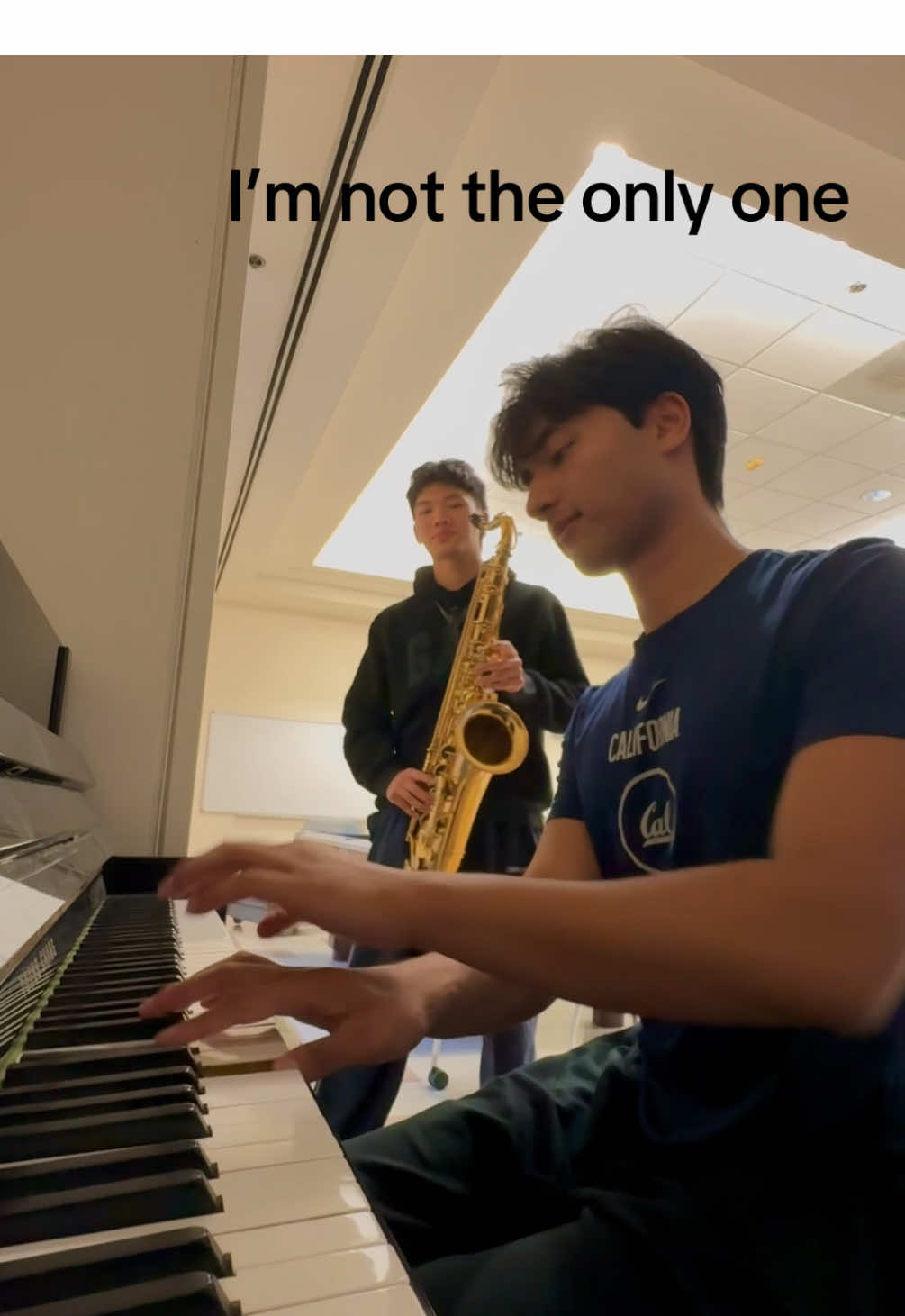 We back, someone put a piano in Blackwell pls #imnottheonlyone #samsmith #berkeley #unit3 #onetakewonders #fyp #piano #saxophone #duet #handsomeduo #ehtheoneonthepianolooksbetter @Hyonjin Kim 