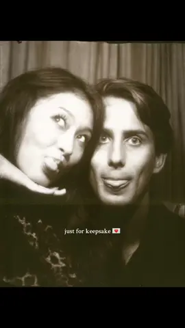 if there’s a photobooth you best bet we’ll be finding it