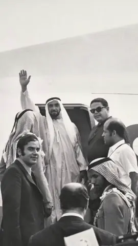 #القمة_العربية #الشيخ #زايد_بن_سلطان #آل_نهيان #رحمه_الله 🇦🇪