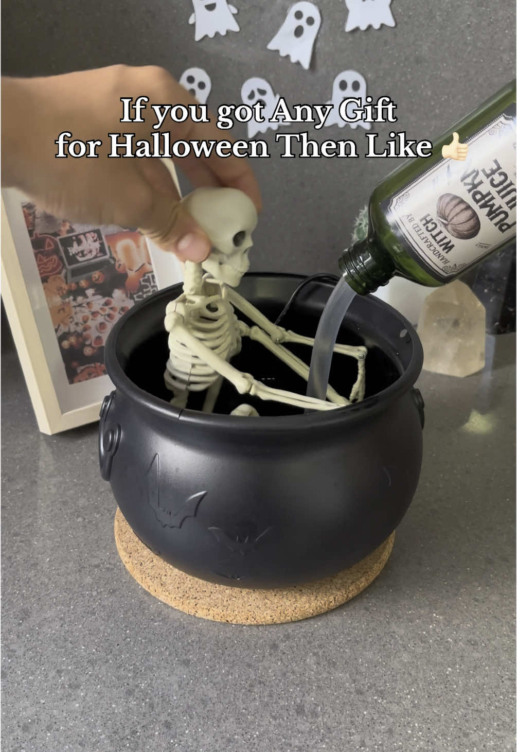 Don’t let us see your Parents 🥹👻#viralproducts #halloween #viralshorts #halloweentiktok #halloweengifts 