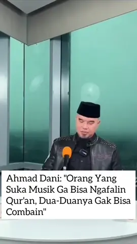 Berusahalah jauhkan dirimu dan keluargamu dari mendengar musik, mendengarkan musik itu selain berdosa karena haram, efeknya juga bisa bikin gampang lupa, jadi jika ingin anakmu penghafal qur'an jauhkan mereka dari mendengarkan musik. Di bawah ini adalah dalil dan perkataan ulama tentang haramnya musik: Rasulullah ﷺ bersabda, artinya: 
