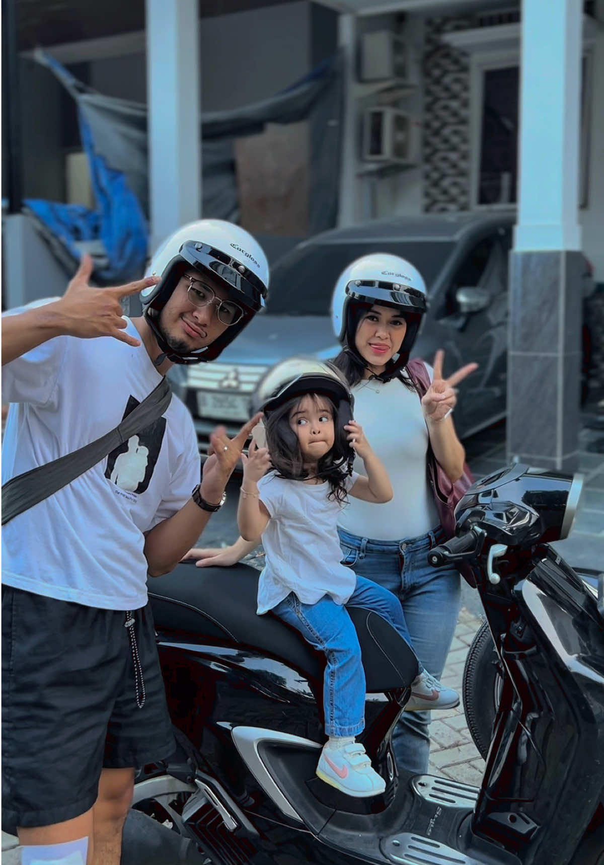 Fit checks sambil nyoride gasihh pake @Cargloss Helmets 