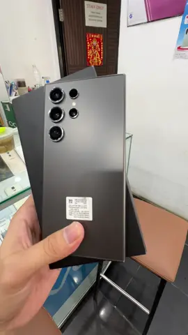 Samsung S24 Ultra 12/256 gb fullset lengkap bergaransi ✅Terima jual/beli hp ✅Bisa kredit tanpa dp ✅Bisa tukar tambah ✅Bisa cod Batam 📍Lucky Plaza Nagoya, Blok A No.10 TRIPONSEL Wa 082314758637  #fyp #viral #samsungs24ultra #iphonemurahbatam #iphonebatam 