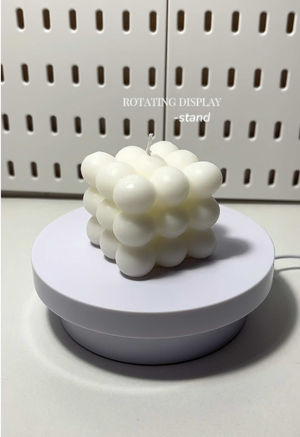 this white round rotating display stand🫶 best also for your live video #rotatingdisplay #rotatingdisplaystand #whiteround