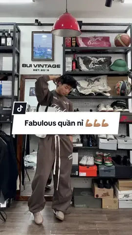 Mời ae 💪🏽💪🏽💪🏽 @Phạm Trí Tùng #xuhuong #phoidodihoc #quanniongsuong #quanniongrong #sweatpants 