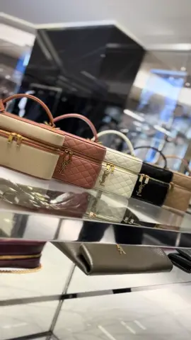 Gaby Vanity Bag ❤️‍🔥 #saintlaurentplazaindonesia #yslbag #saintlaurentindonesia #tasysl #tasbranded 