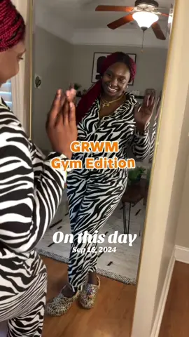 #onthisday my first gym grwm 😂. A whole year later and I’m still in the mirror every time I record😂 its kinda MY thing 😌☺️. 