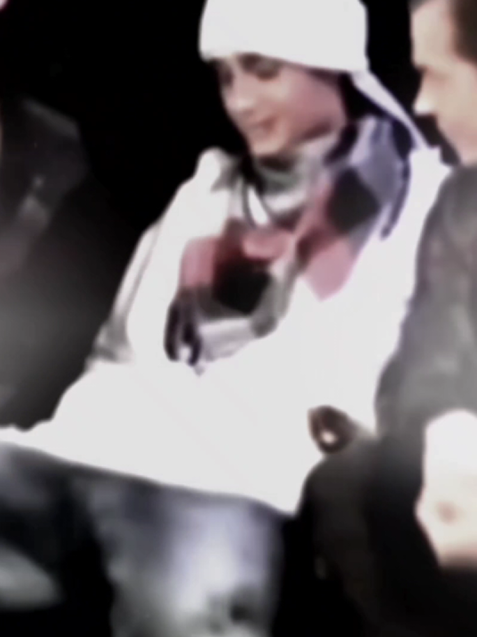 #TOMKAULITZ #tomkaulitz #tomkaulitzedit #tokiohotel #edit #editor #actives? #nesuelas #2000s @TikTok @Tokio Hotel 