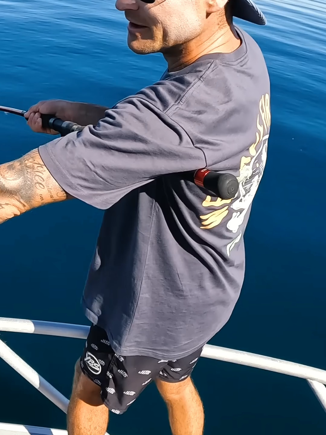 Underwater Adventure_ Exploring Marine Life & Spanish Mackerel#fyp #survival #fishing #ocean #Youngbloods #YBS #fypシ゚