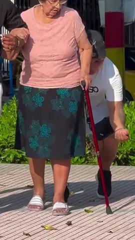 The doggy biter #funnyprank #prankvideo #comedy #viral #fyp 