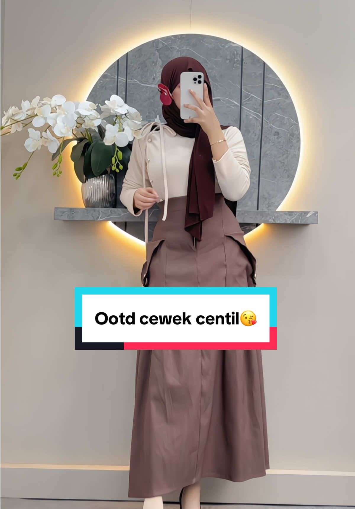 Ootd cewek centil gemas💕🌷#promoseruweekend #99megasale #puncakpromo #semogafyp #ootdhijab #office #tiktokvirall #setelanmurah #casualoutfits 