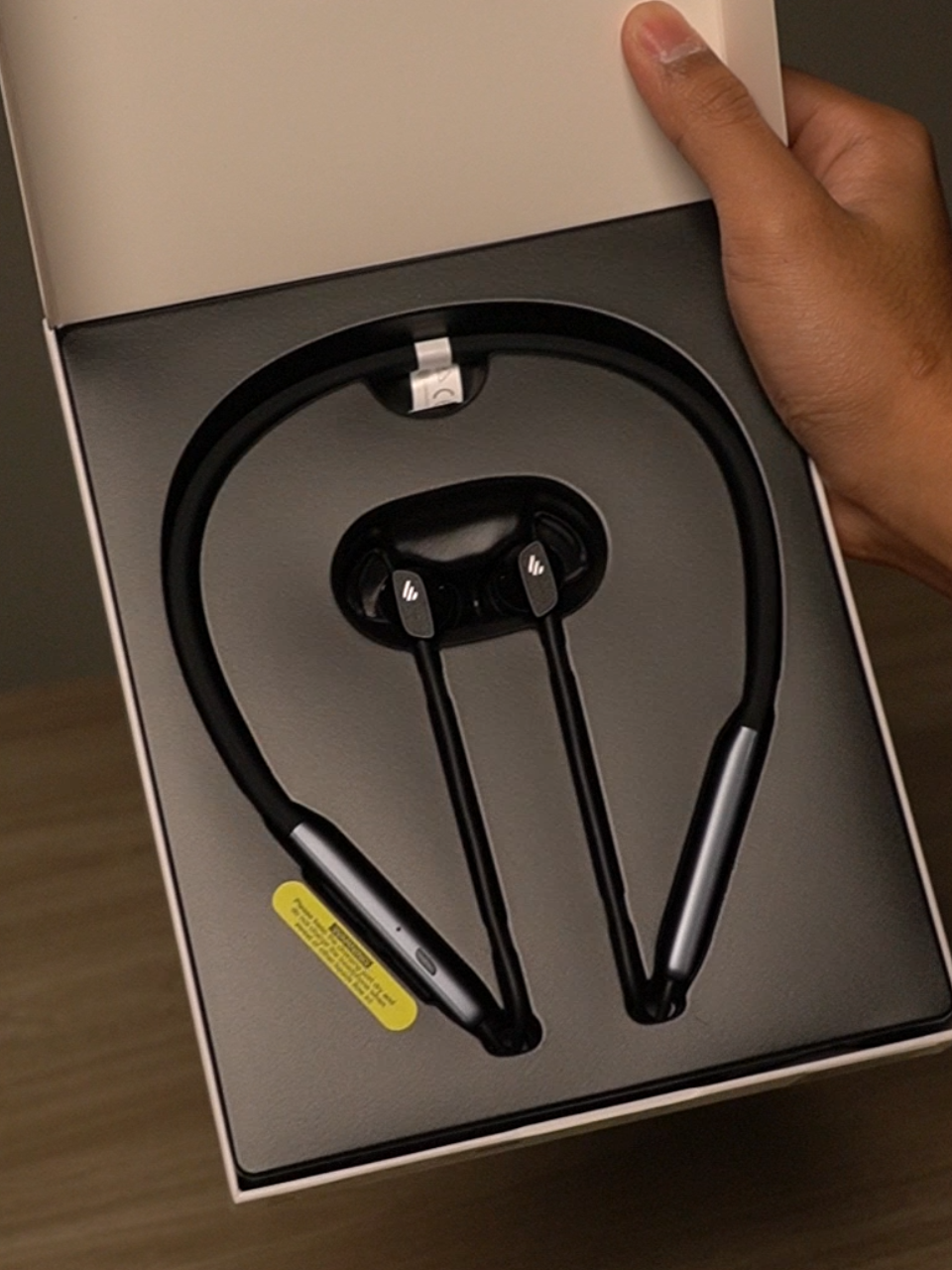 Stay focused, stay free – Edifier W280NB Pro Wireless Noise Cancelling Neckband Headphones. #Edifier #Unboxing #earbuds #headphones