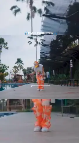 Kalau ini rameh, kita lanjut Kajili jili – Toton Caribo & ZacksonZeran X Rise One #Haloadenonajilbab🎶🥳😁  #KajiliJili🎧TotonCaribo  #lagutimurterbaru