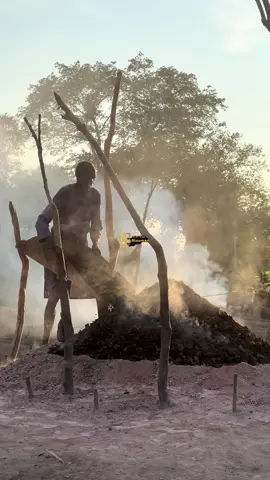 In this country the shortest person is 6’4ft - this is South Sudan 🇸🇸 #southsudanesetiktokers🇸🇸🇸🇸🇸🇸 #cattle #hikingadventures #culture #sudanese_tiktok #juba #southsudanesetiktokers🇸🇸🇸🇸❤❤ #africa #sudanese_tiktokمشاهير #macxarblaxman #fishing 